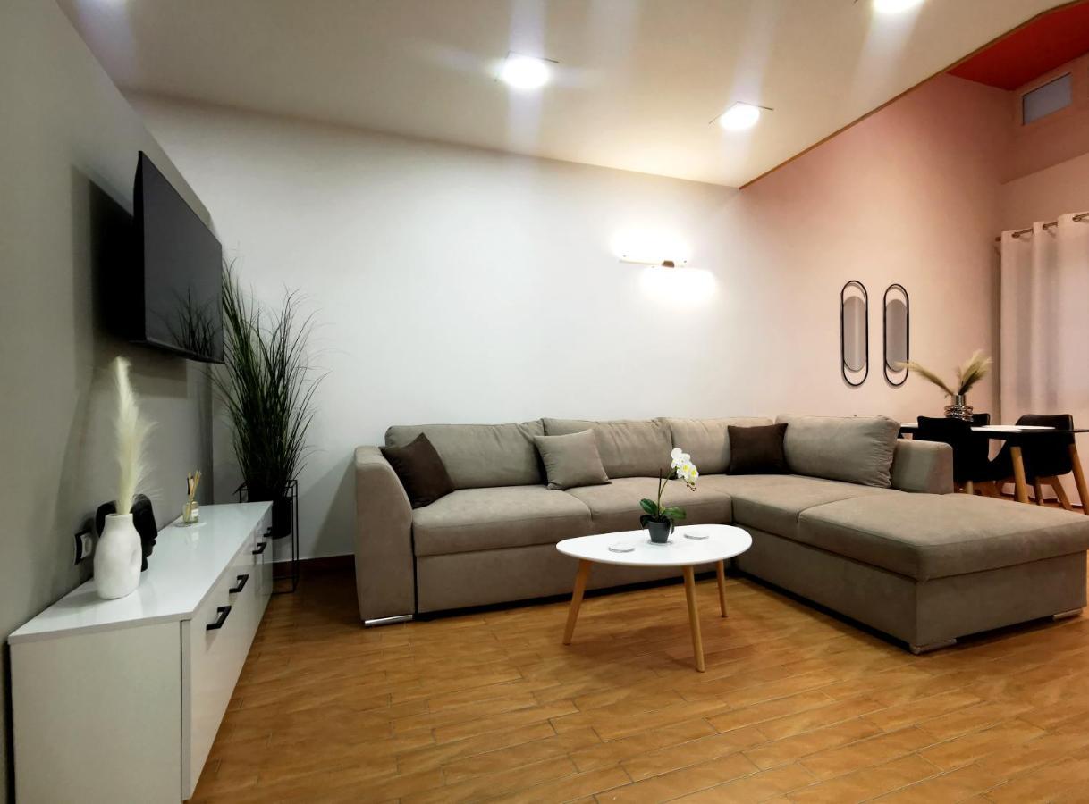 Pg Luxury Apartment Kavala Exteriér fotografie